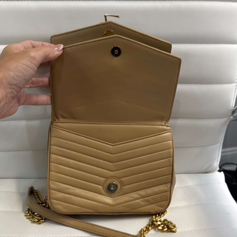 Saint Laurent Beige Quilted Crossbody Bag - Picture 3 of 8